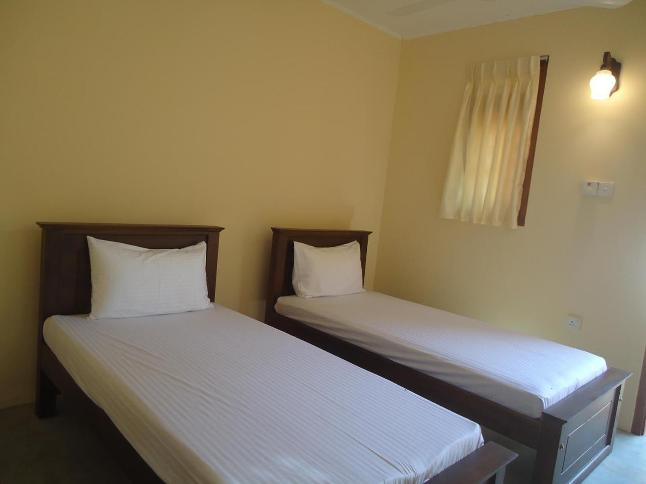 New Sanmi Resort Malabe Extérieur photo