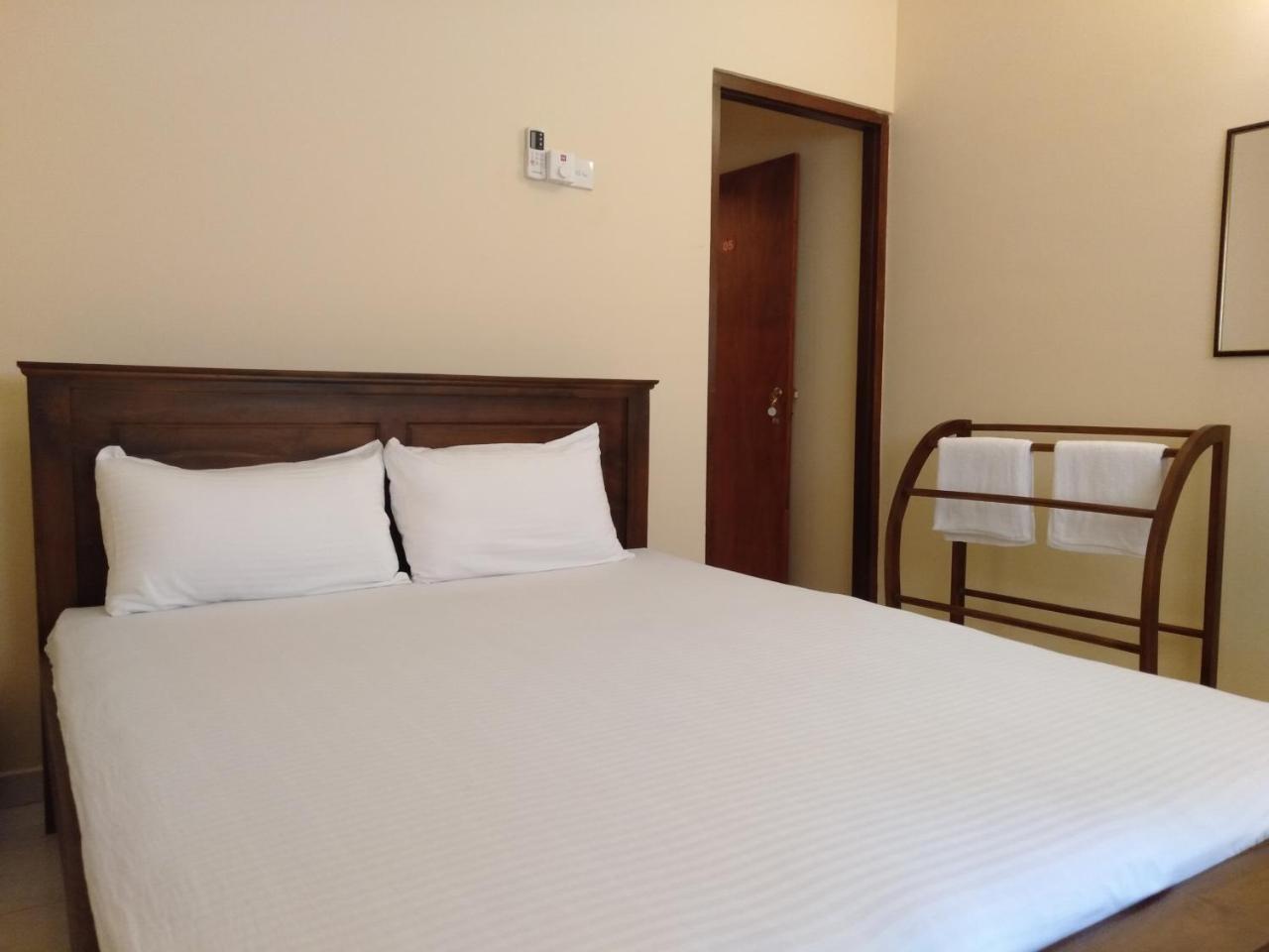 New Sanmi Resort Malabe Extérieur photo