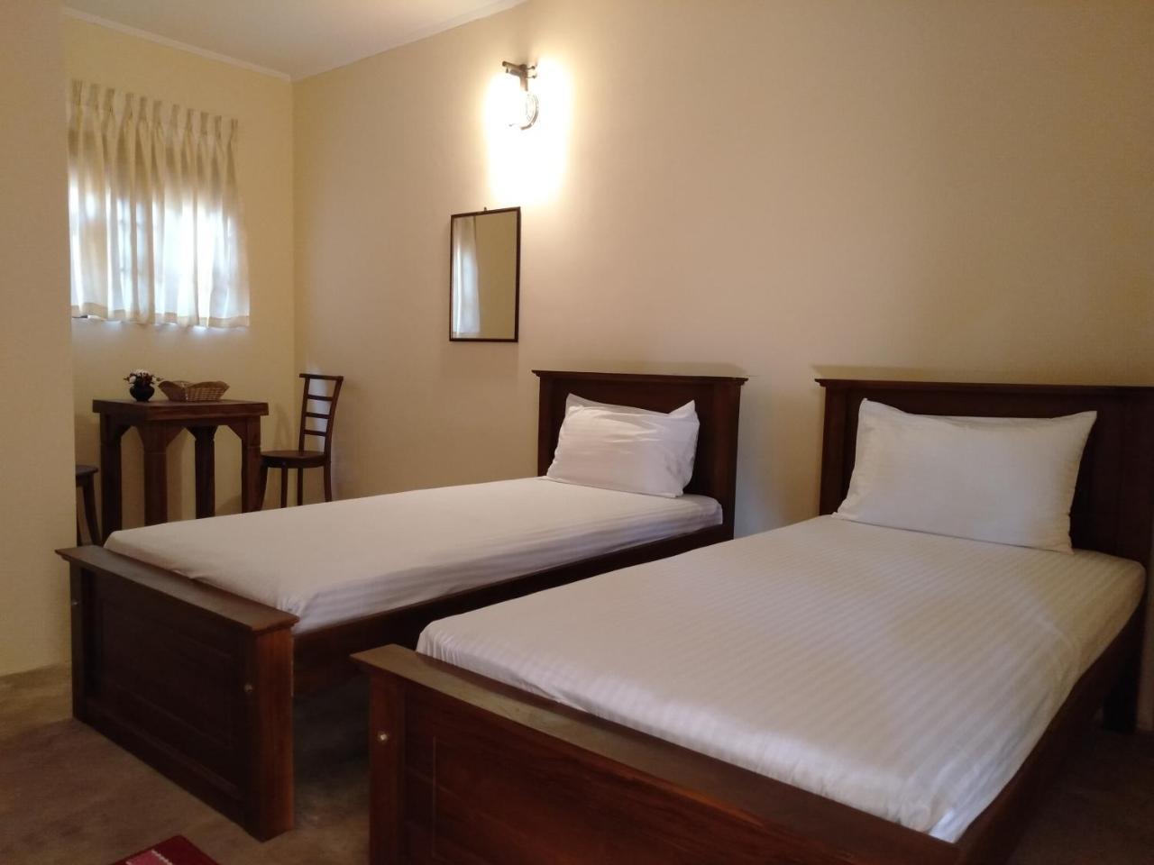 New Sanmi Resort Malabe Extérieur photo
